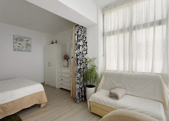 Natalina T2 * נאזרה